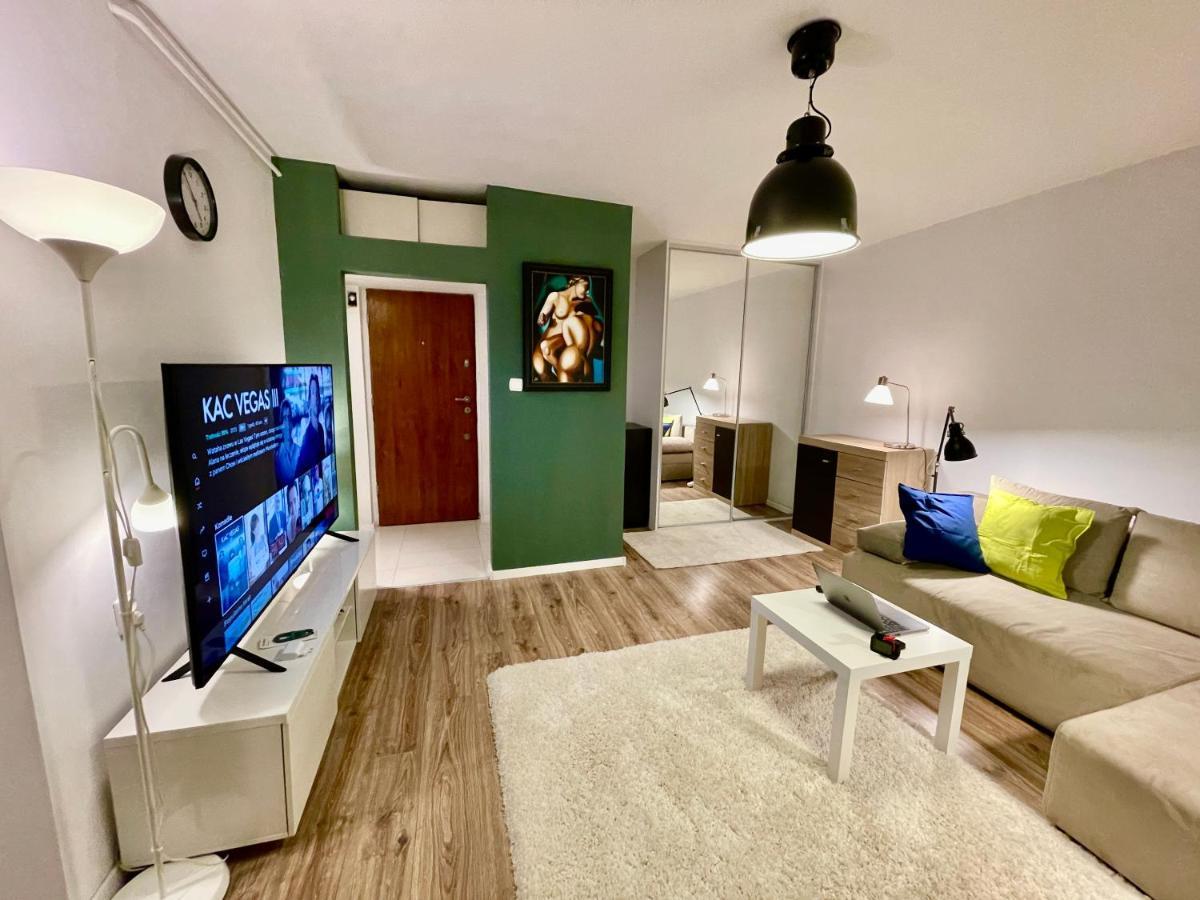 Holiday Metro Fast Wifi Tv'70 Netflix Hbo Appletv Varşova Dış mekan fotoğraf