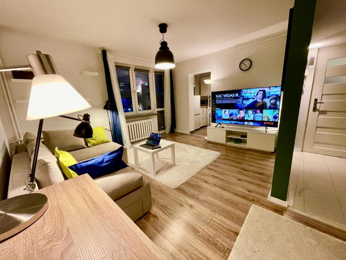 Holiday Metro Fast Wifi Tv'70 Netflix Hbo Appletv Varşova Dış mekan fotoğraf