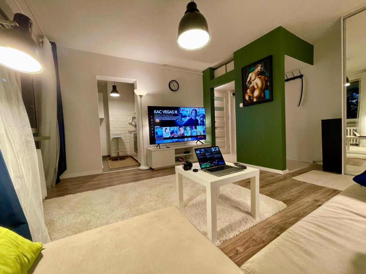 Holiday Metro Fast Wifi Tv'70 Netflix Hbo Appletv Varşova Dış mekan fotoğraf